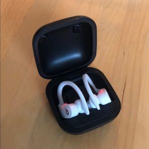 Power Beats Pro wireless white headphones